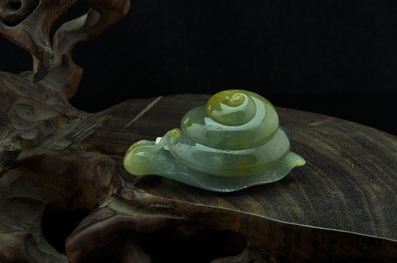 翡翠挂件-蜗牛的寓意是什么